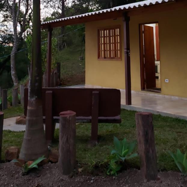 Cabana Da Montanha - Sitio Pasangas サント・アントーニオ・ド・ピニャウ エクステリア 写真